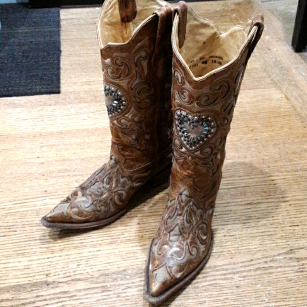 Corral tan overlay on tan suede beaded cowboy boot